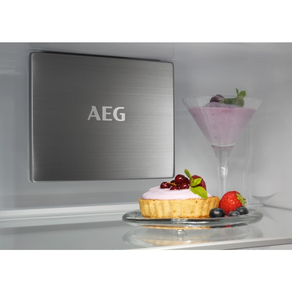 256L No Frost Integrated Fridge Freezer, 60/40, White - AEG NSC7G181DS - London Houseware - 6